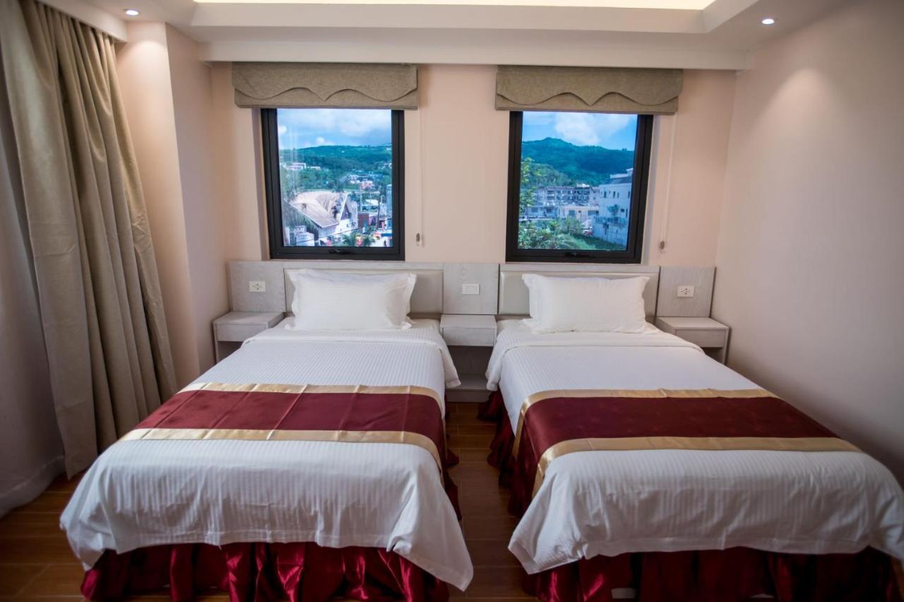 Hotel Americano Garapan Exteriör bild